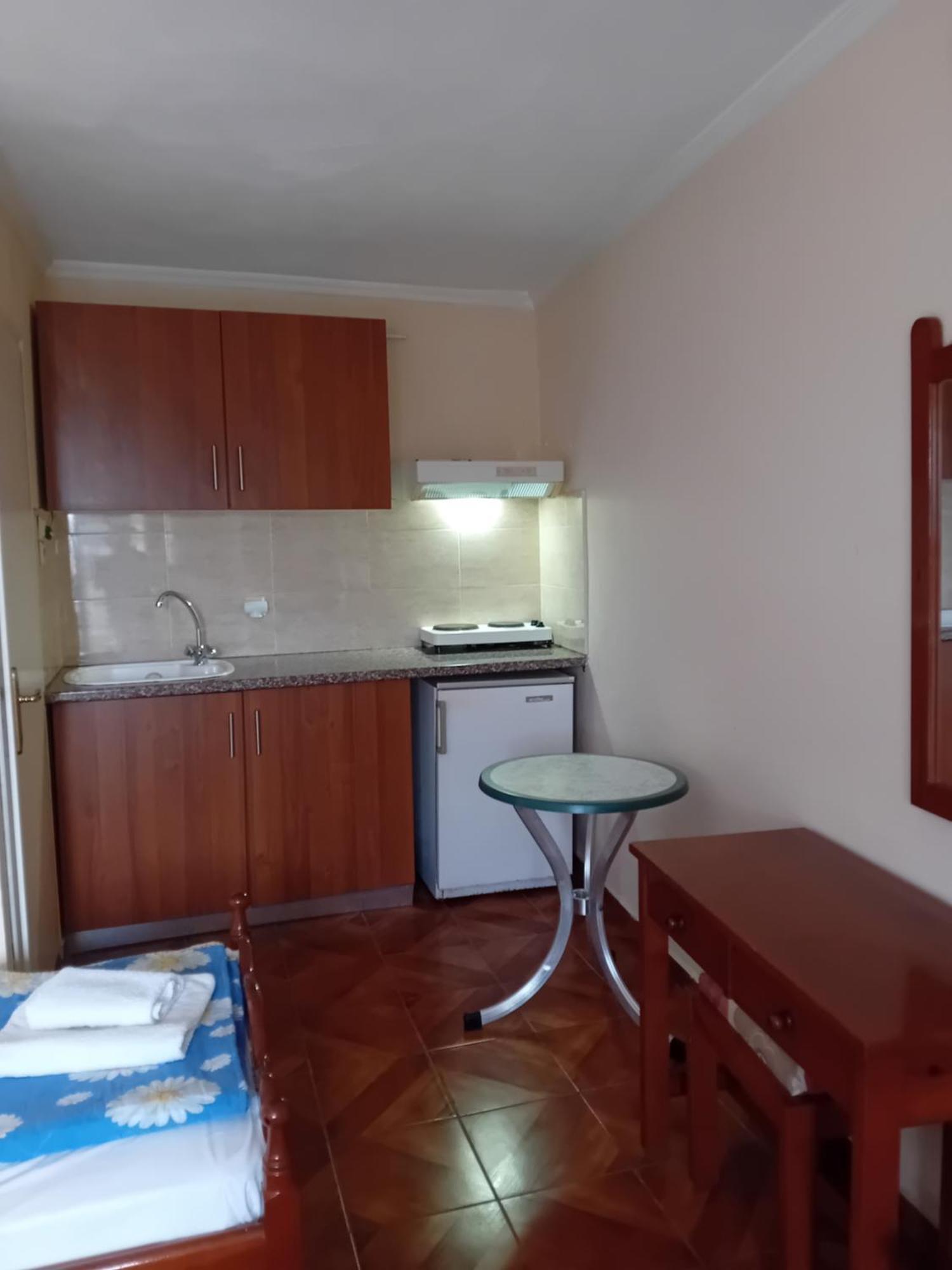 Fafalios Studios Vrontádos Rom bilde